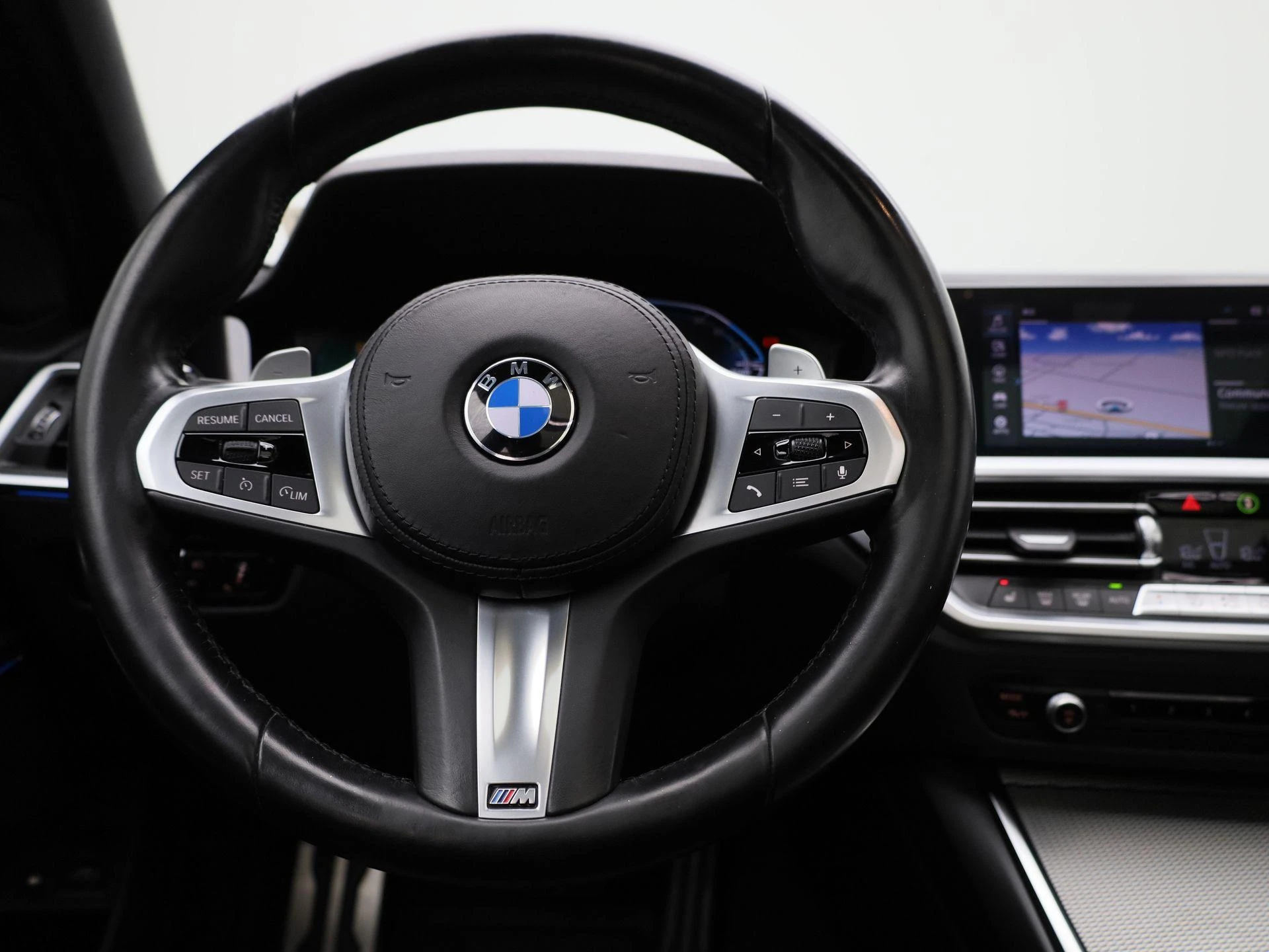 BMW-3 Serie-image-6