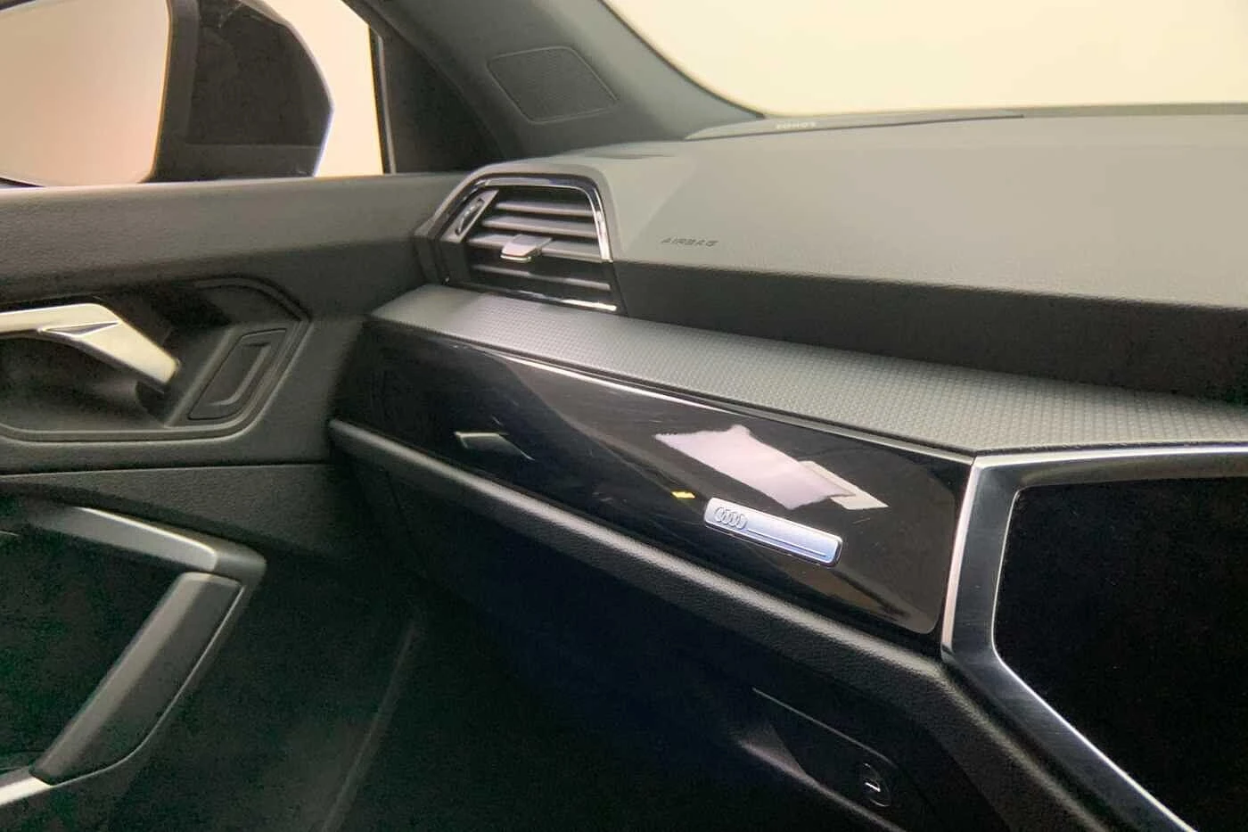 Audi-Q3-image-22