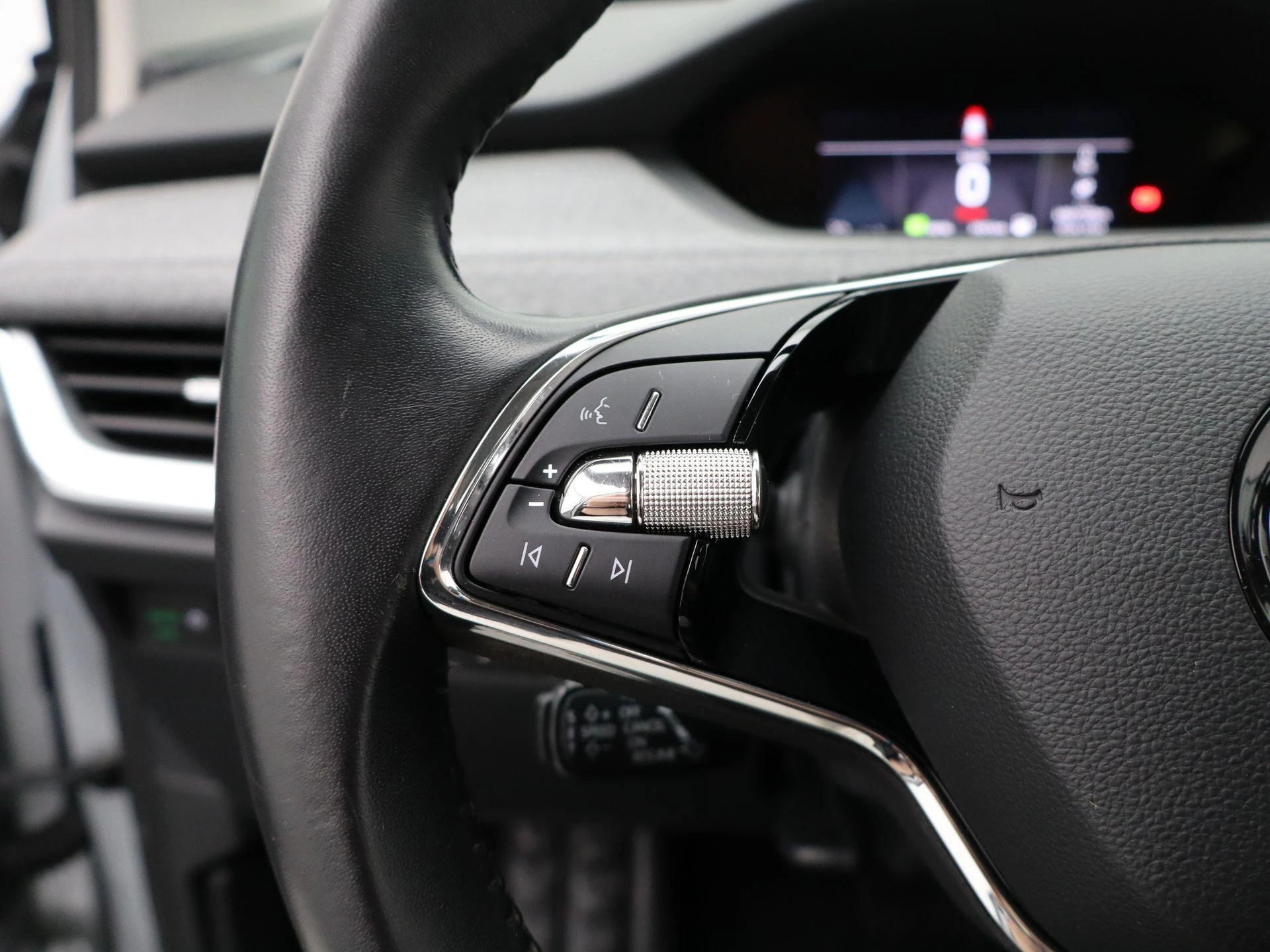 Škoda-Enyaq iV-image-18