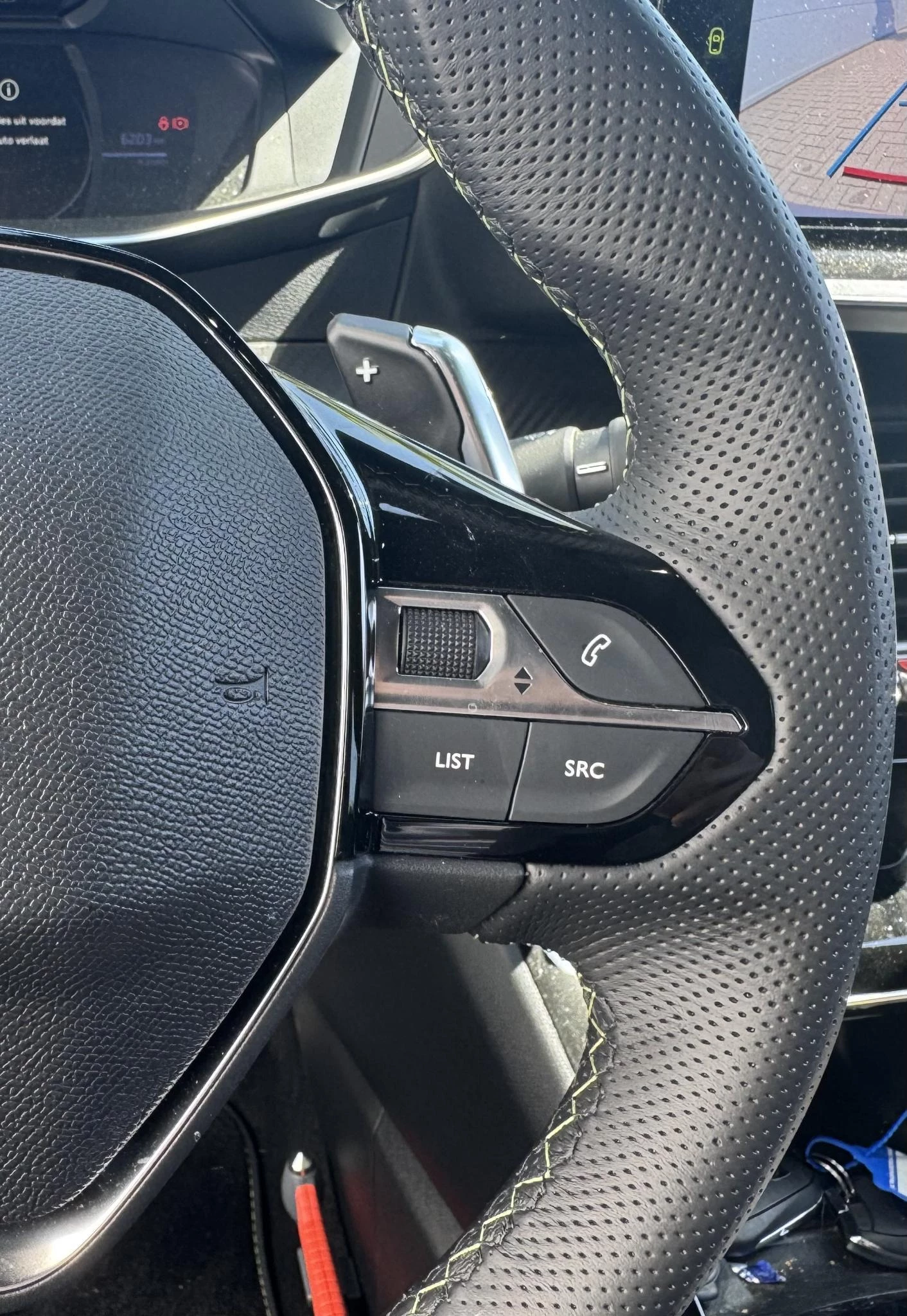 Peugeot-2008-image-14