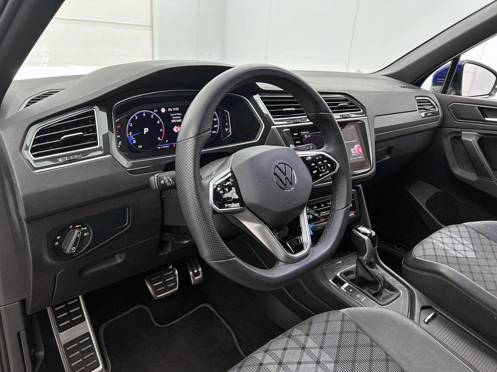 Volkswagen-Tiguan-image-22