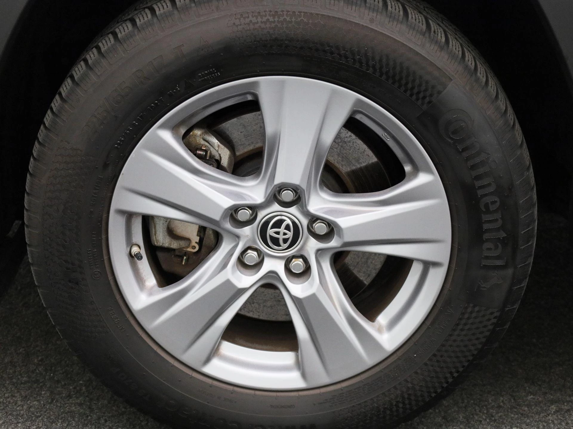 Toyota-RAV4-image-11