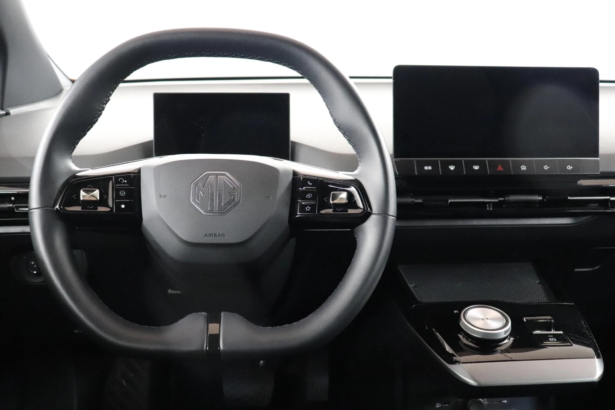 MG-MG4 EV-image-11