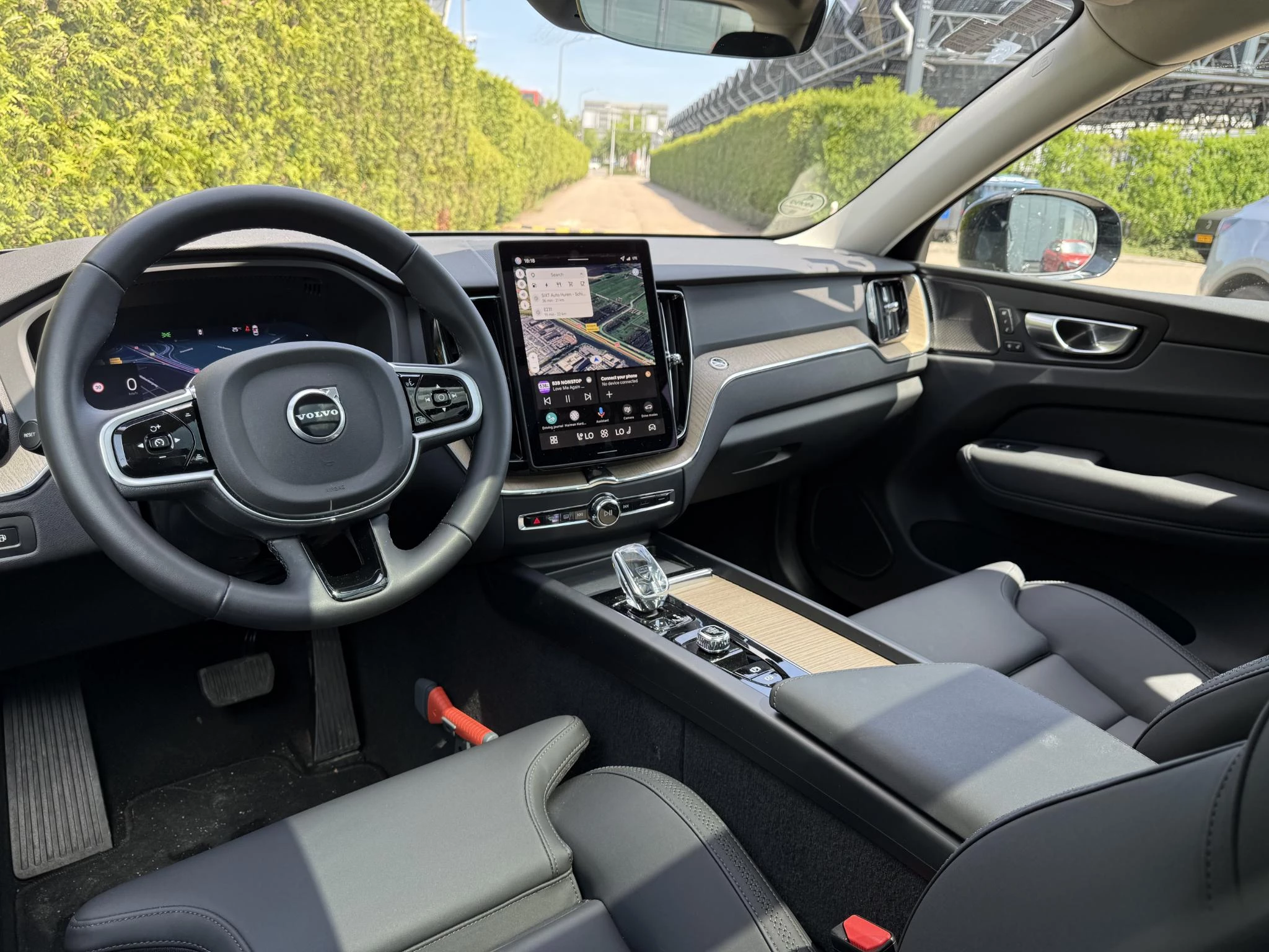 Volvo-XC60-image-2