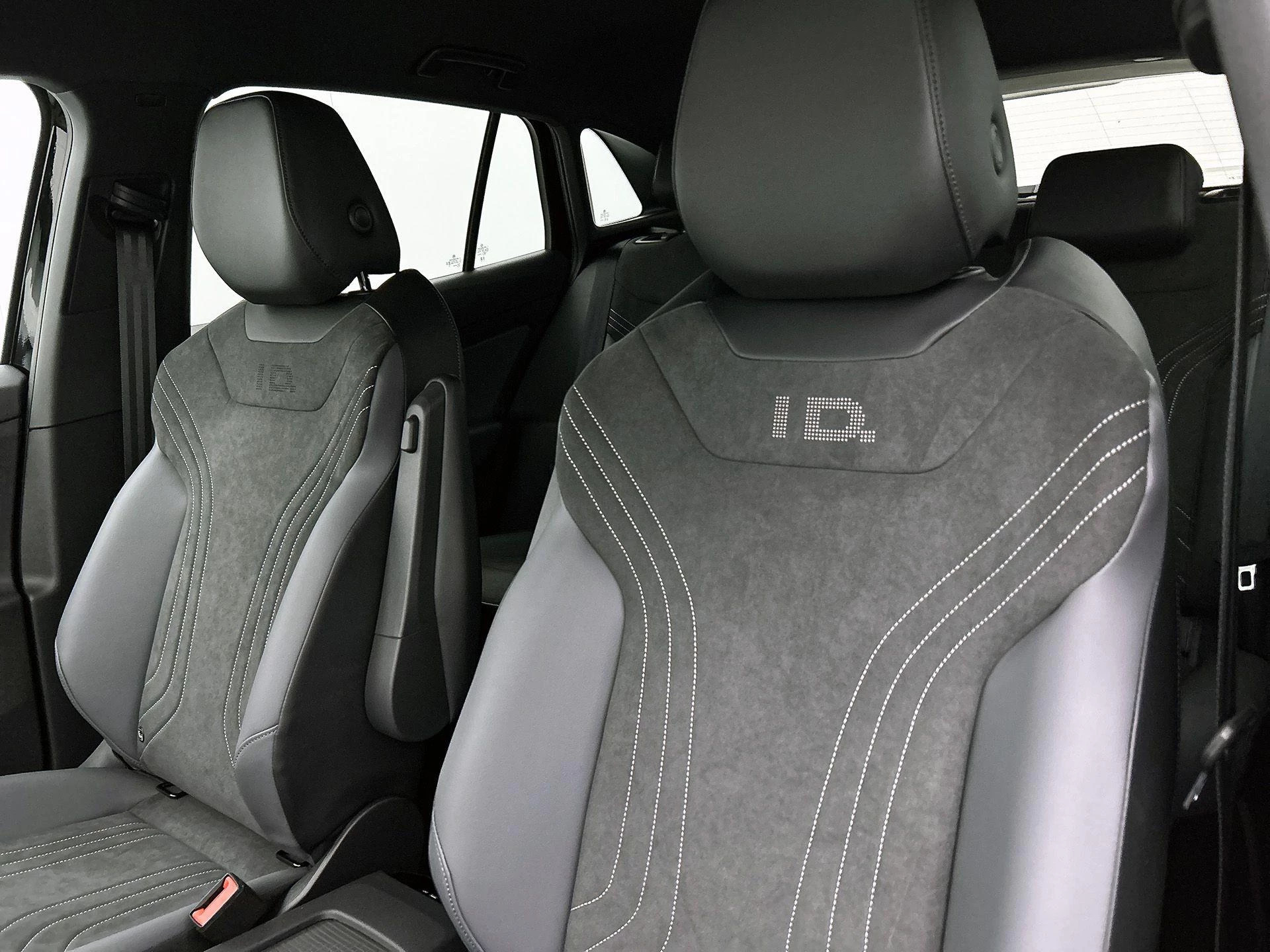 Volkswagen-ID.4-image-11