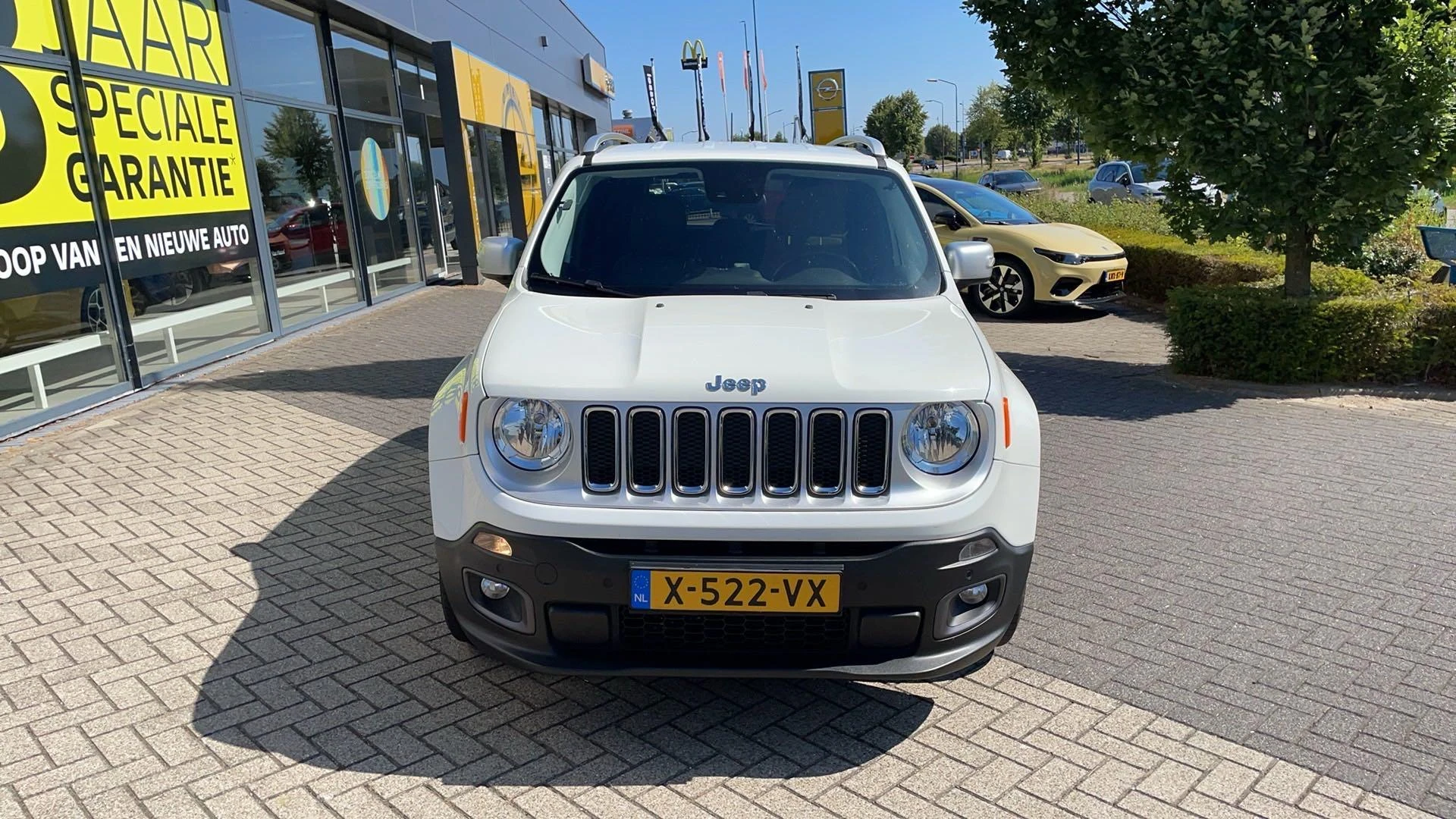 Jeep-Renegade-image-5