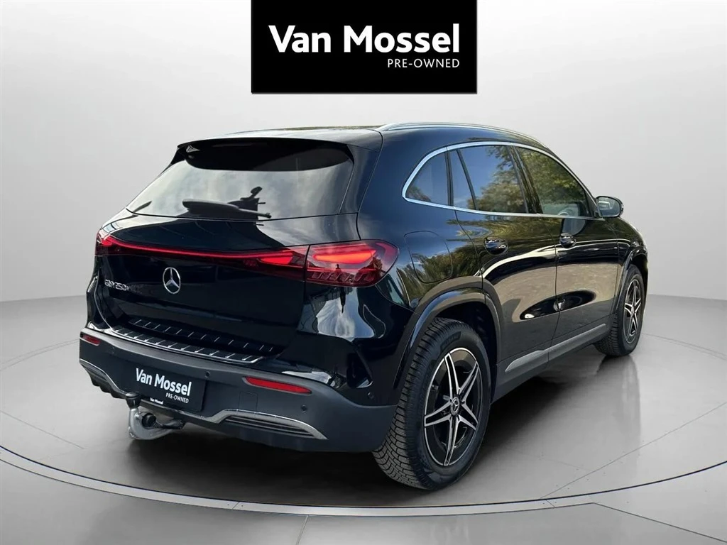 Mercedes-Benz-EQA-image-4