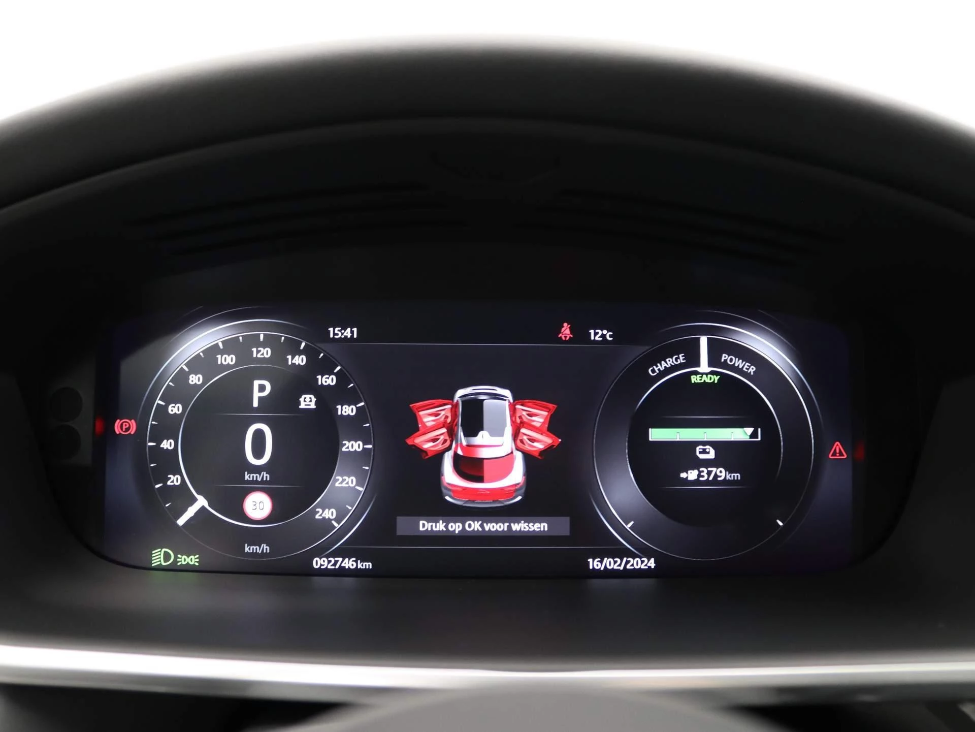 Jaguar-I-PACE-image-8