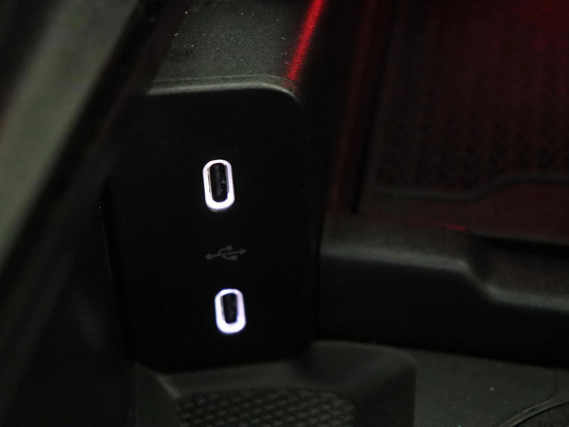 Mercedes-Benz-E-Klasse-image-32