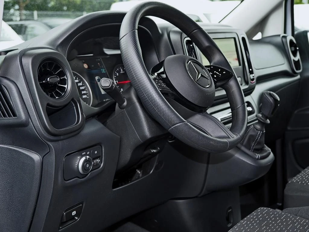 Mercedes-Benz-Vito 116-image-8