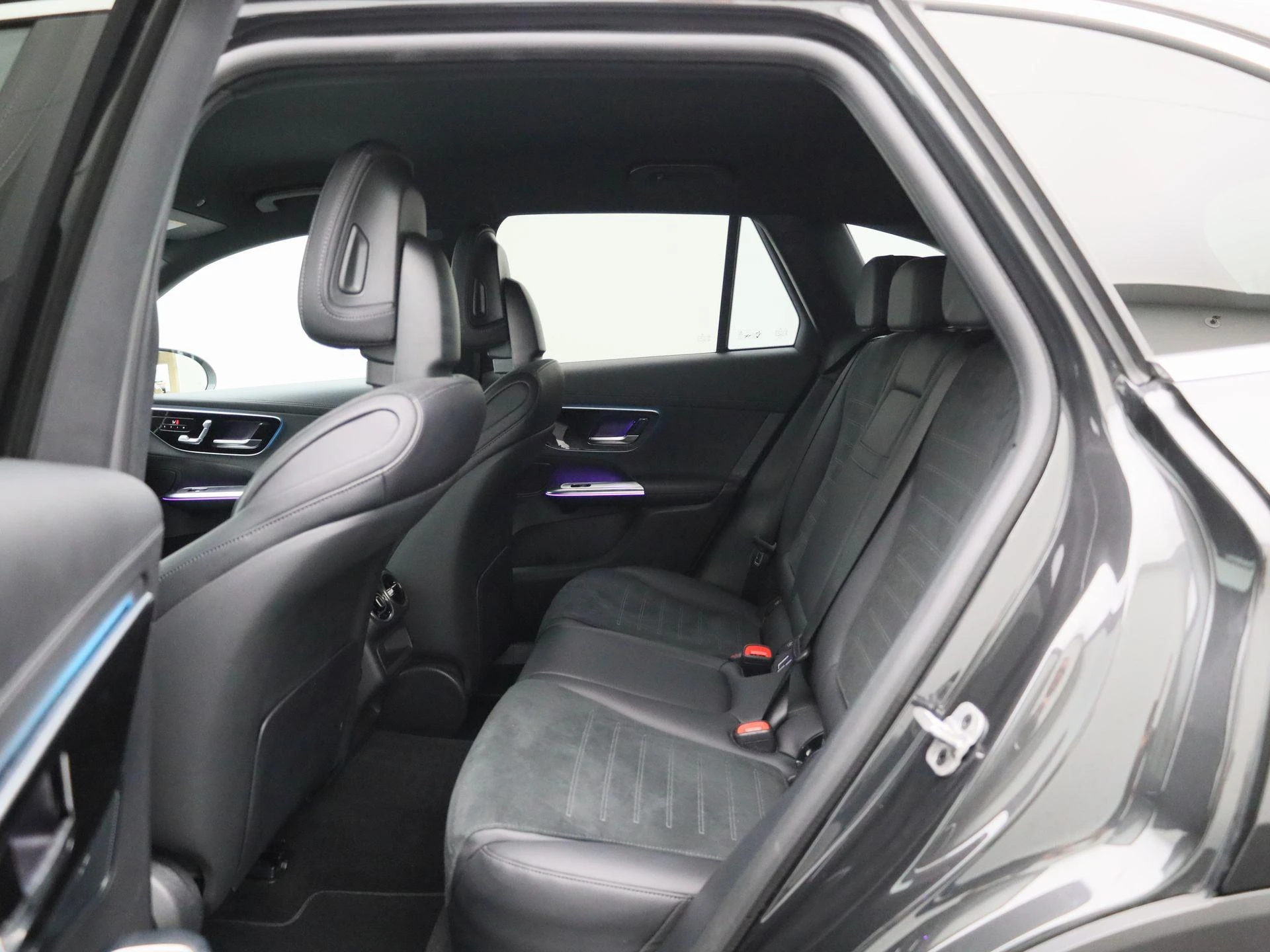 Mercedes-Benz-GLC-image-9