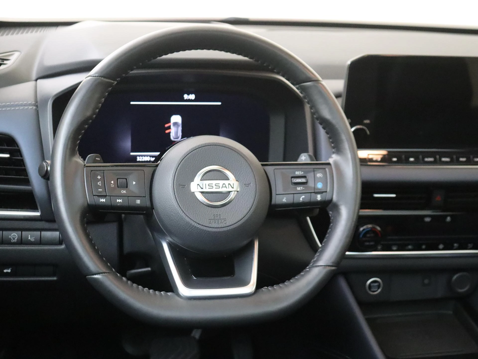 Nissan-QASHQAI-image-9