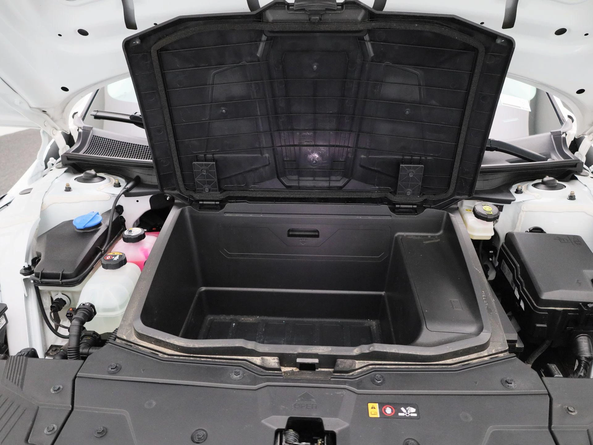 Hyundai-IONIQ 5-image-37
