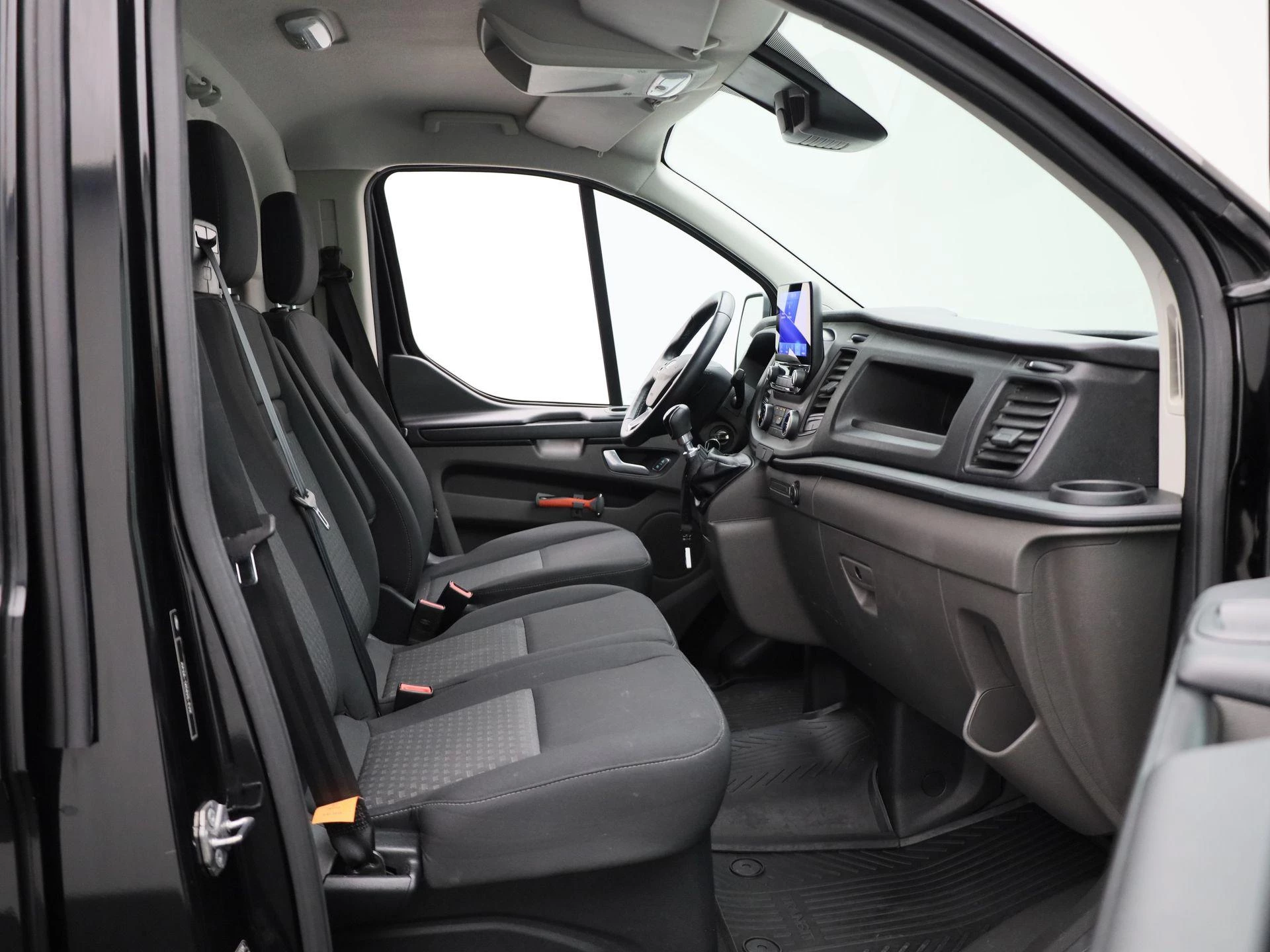 Ford-Transit Custom-image-17