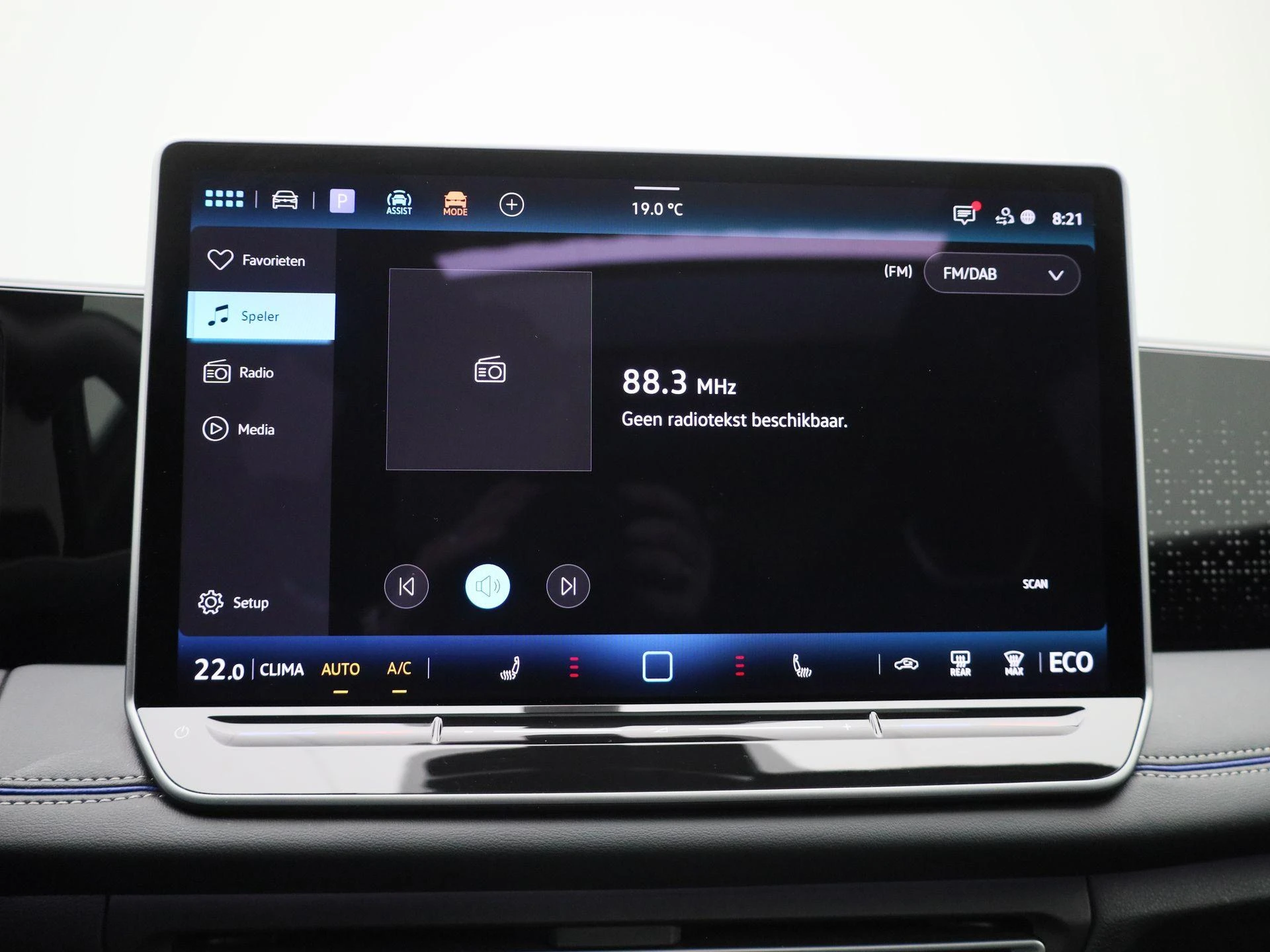 Volkswagen-Tiguan-image-21