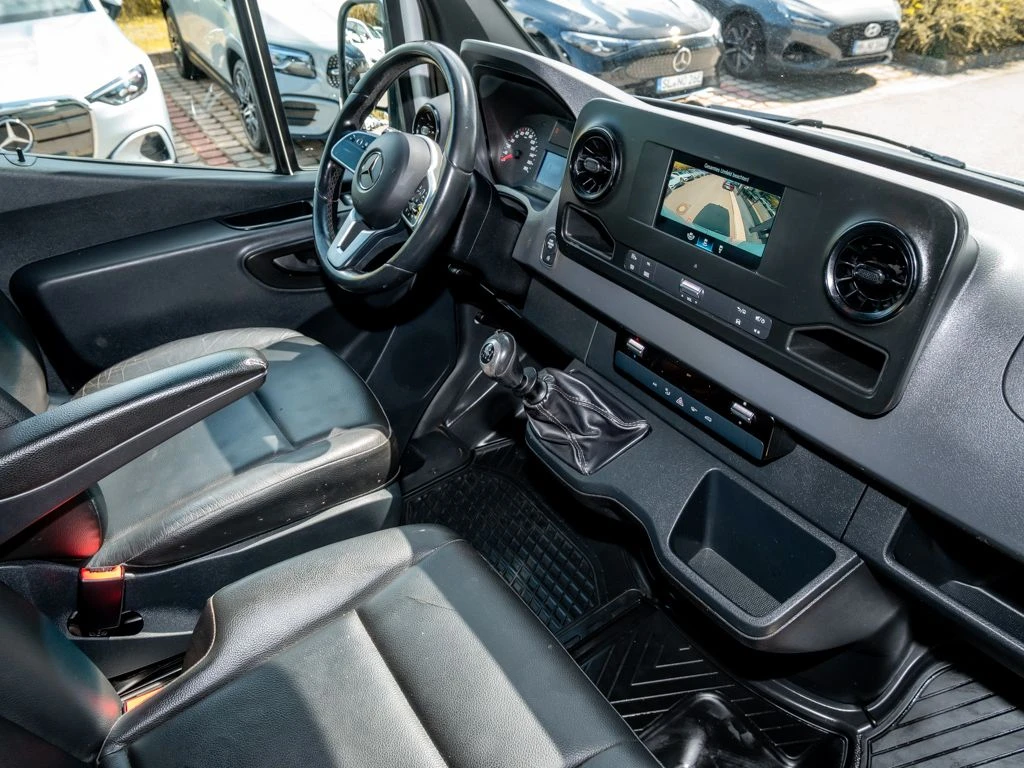 Mercedes-Benz-Sprinter 317-image-9