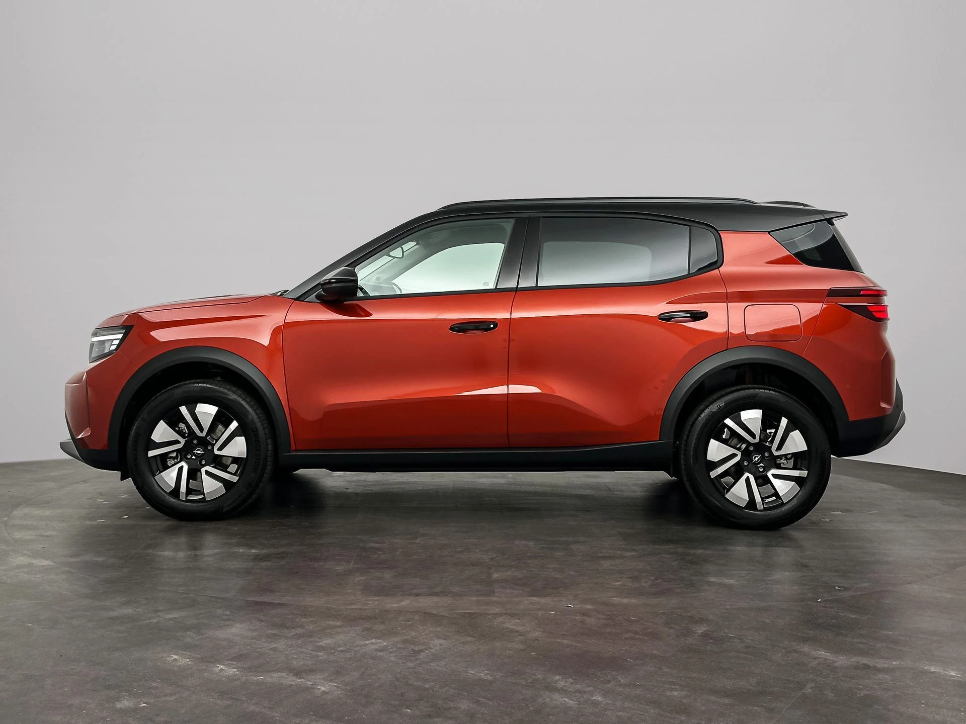 Opel-Frontera-image-1