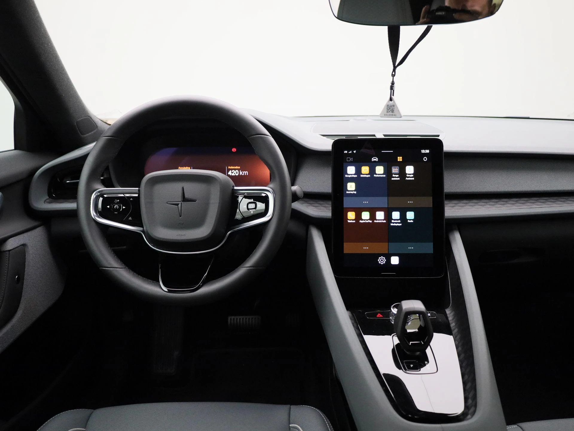 Polestar-2-image-6