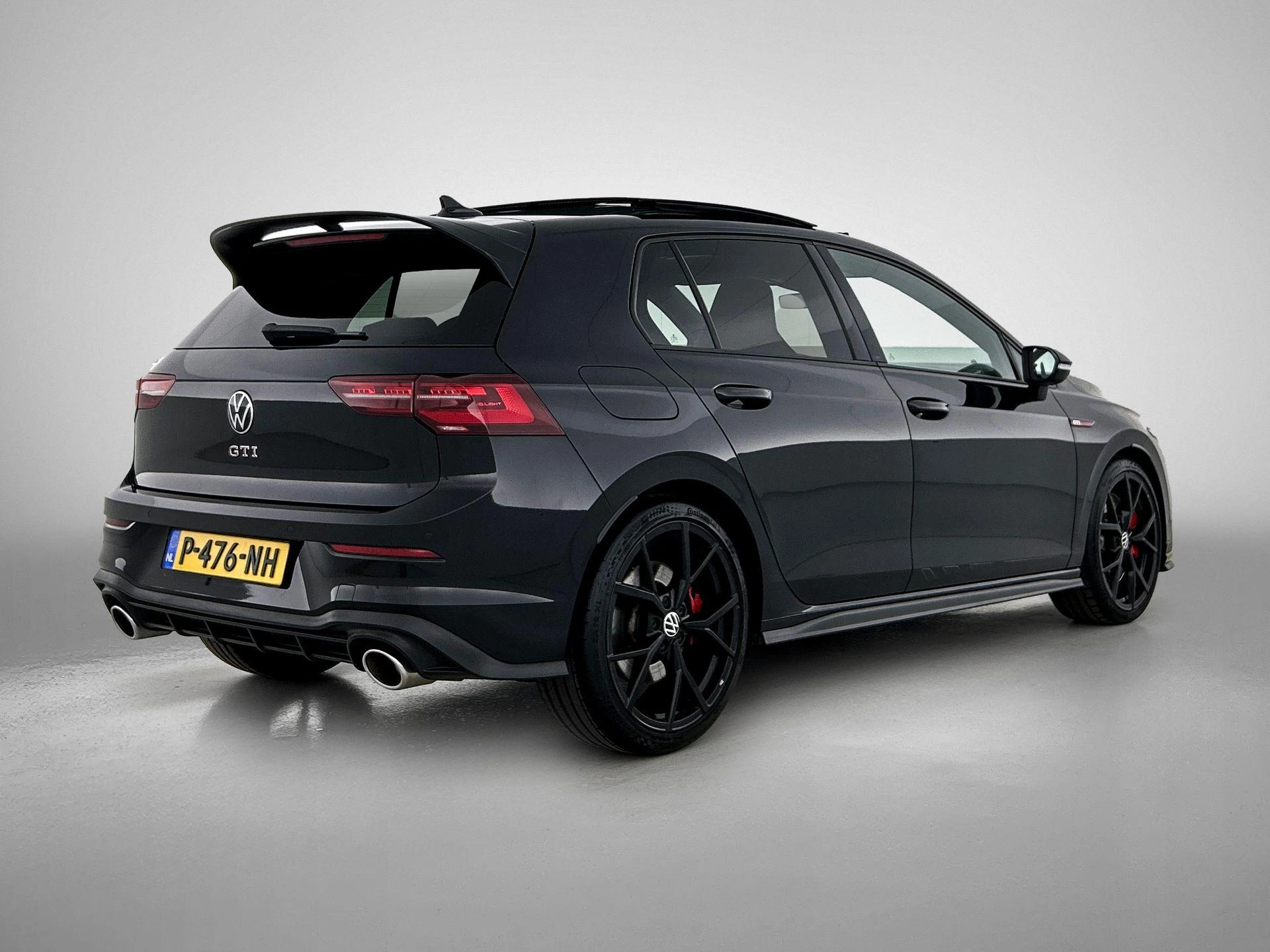 Volkswagen-Golf-image-3