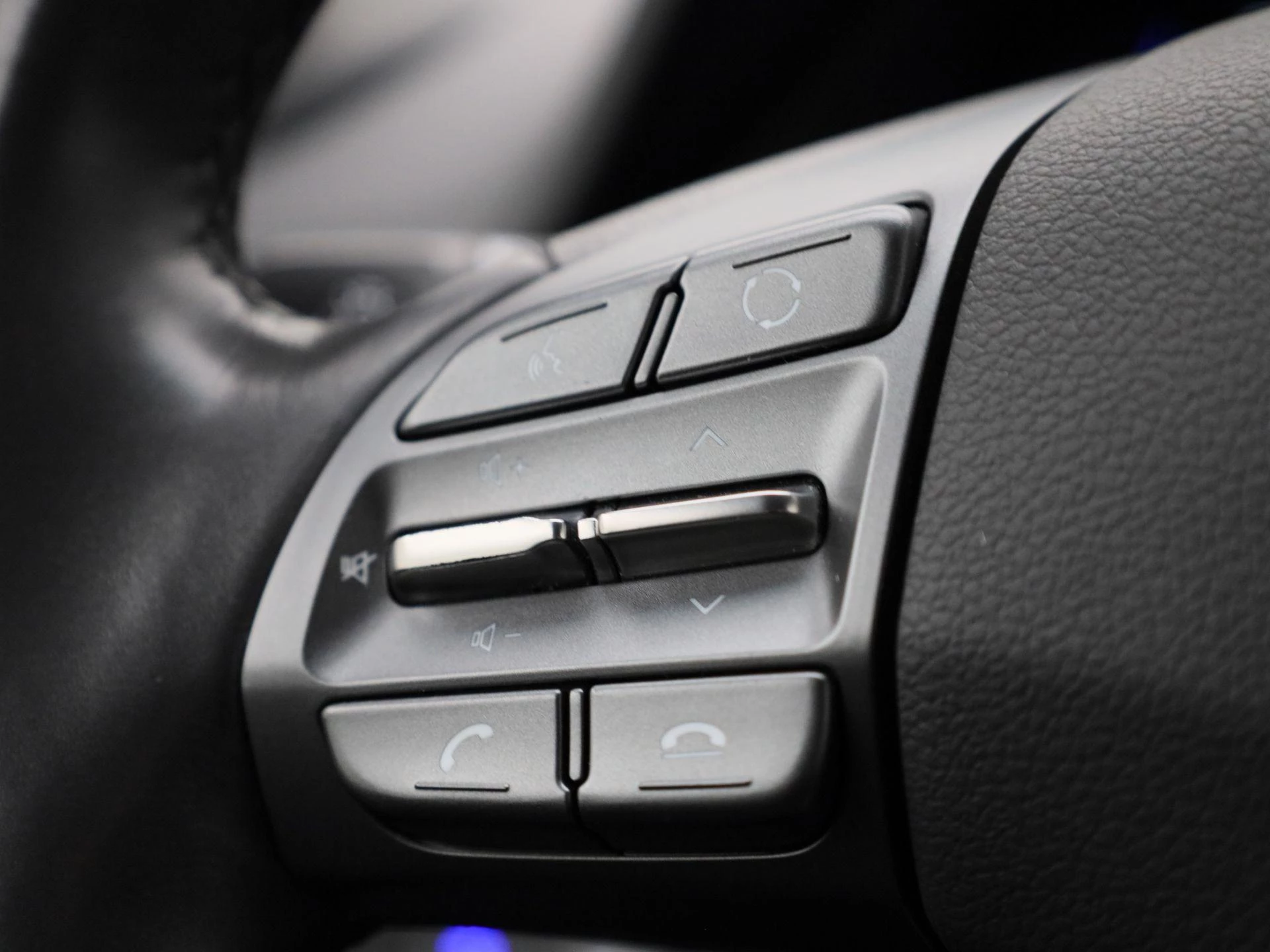 Hyundai-IONIQ-image-17