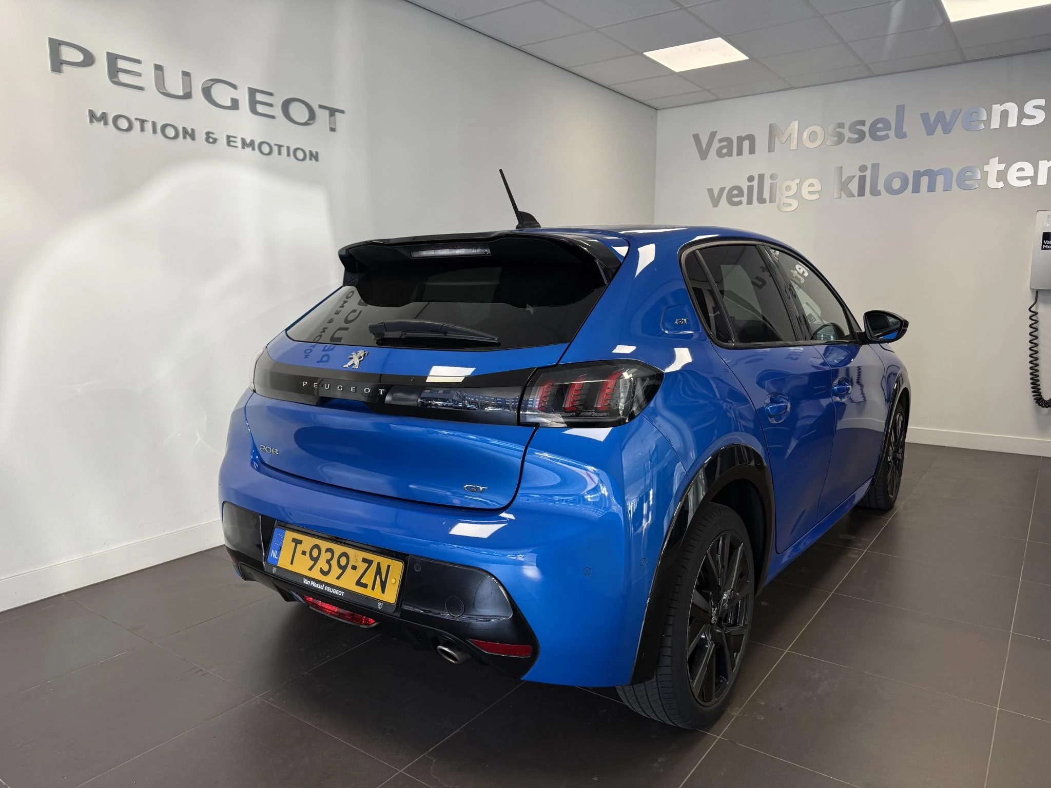 Peugeot-208-image-1
