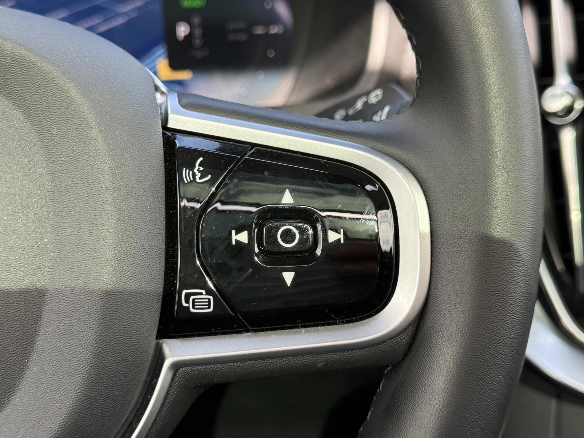 Volvo-XC90-image-29