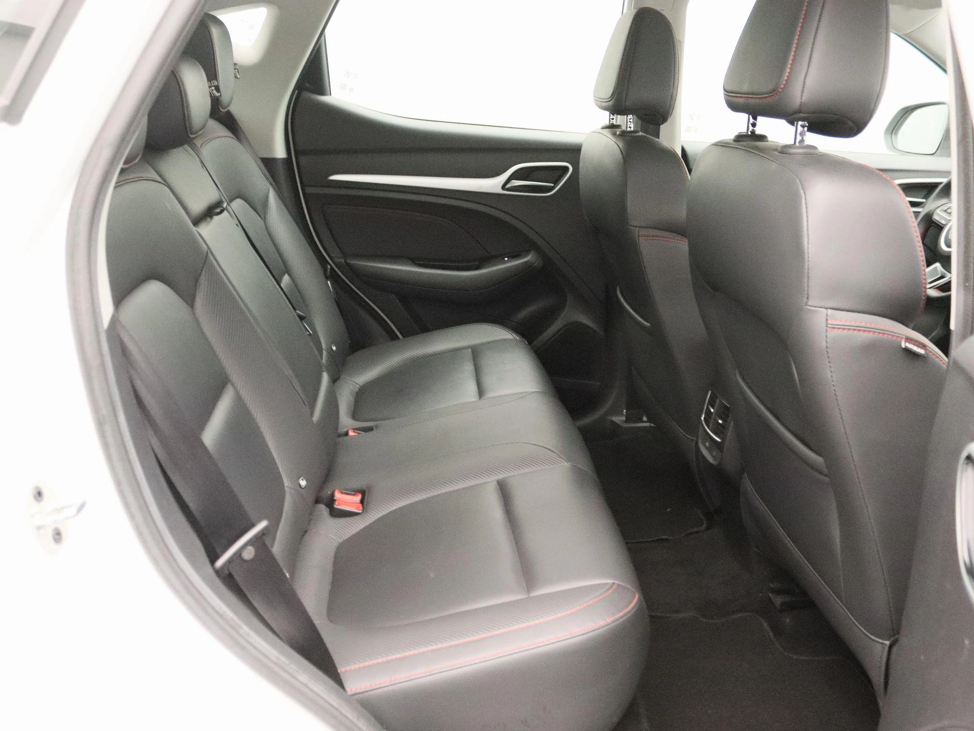 MG-ZS EV-image-23