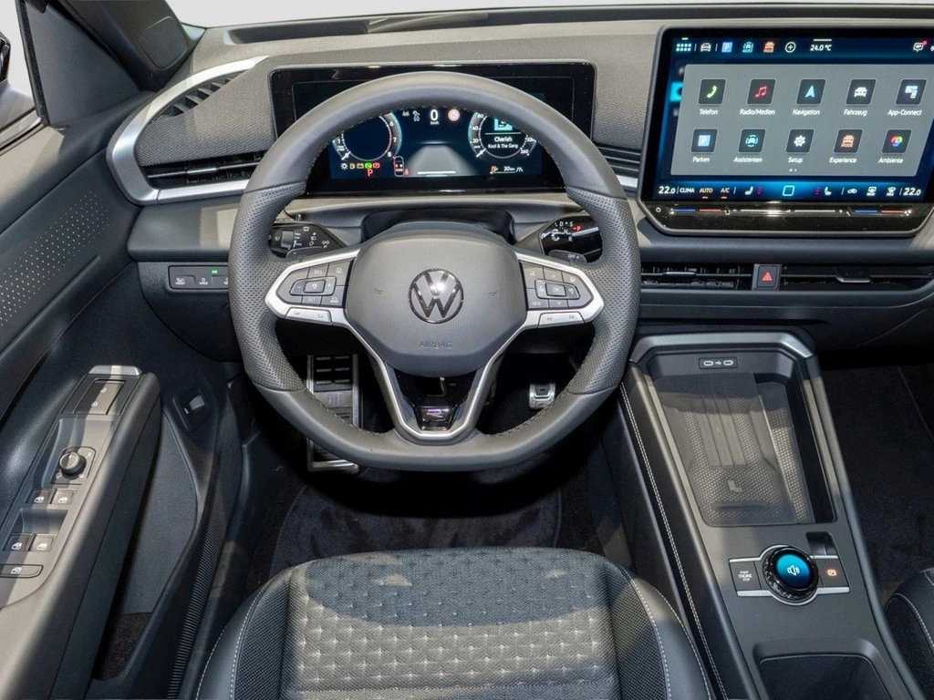 Volkswagen T-Roc 1.5 eTSI DSG R-Line Matrix, Pano