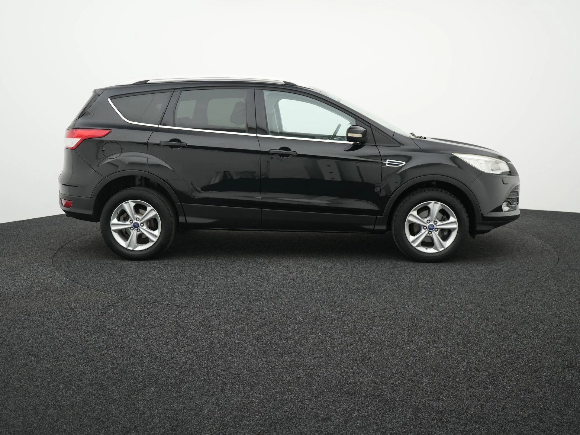 Ford-Kuga-image-5
