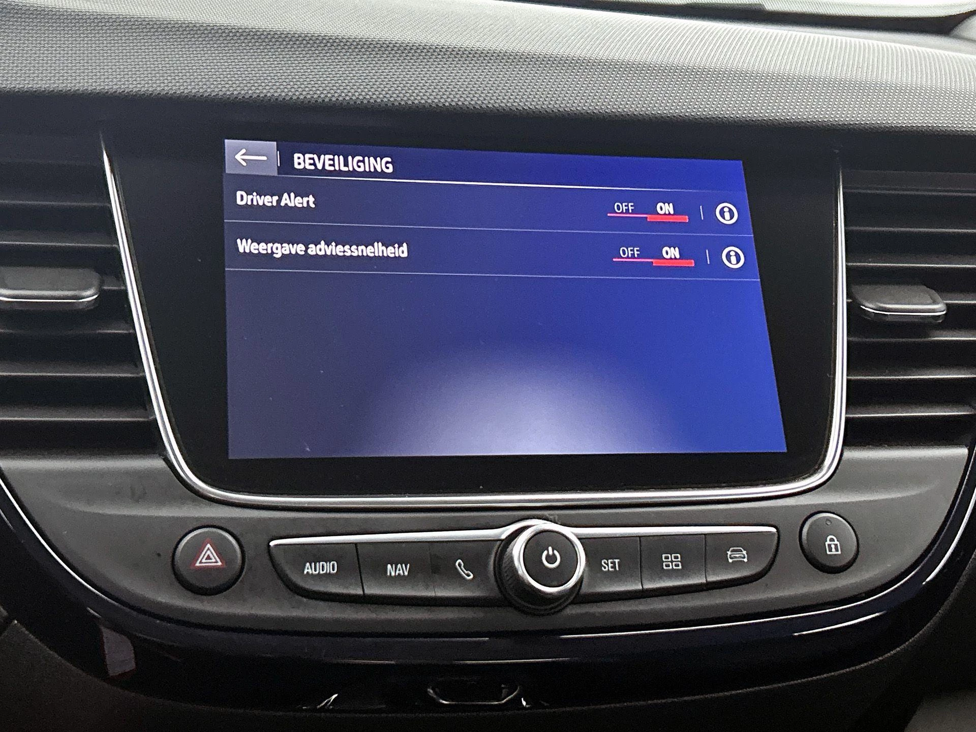 Opel Crossland X 1.2 Turbo Innovation