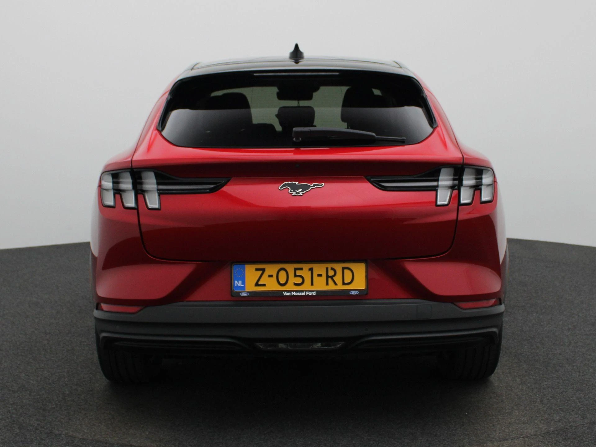 Ford-Mustang Mach-E-image-4