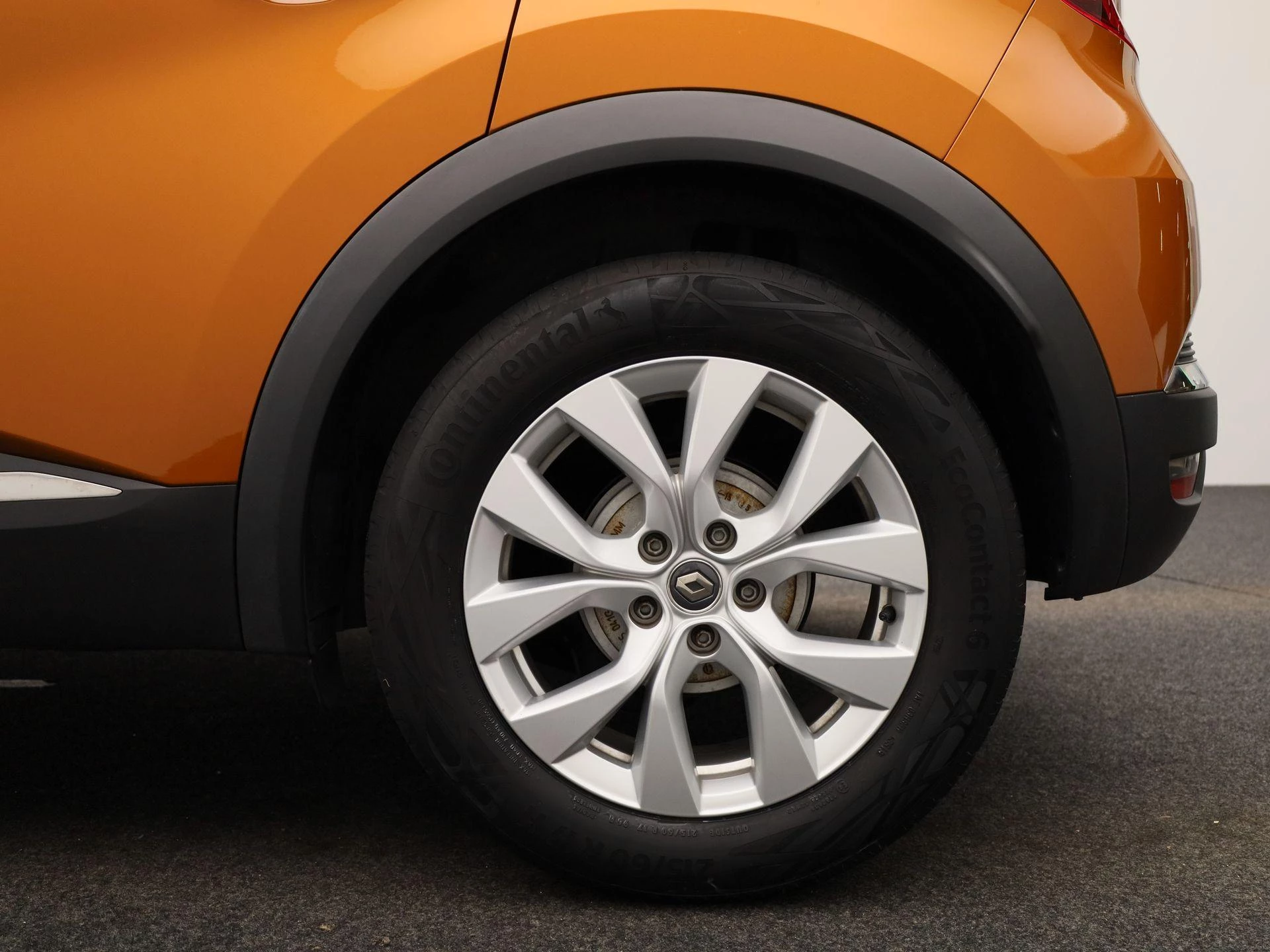 Renault-Captur-image-12