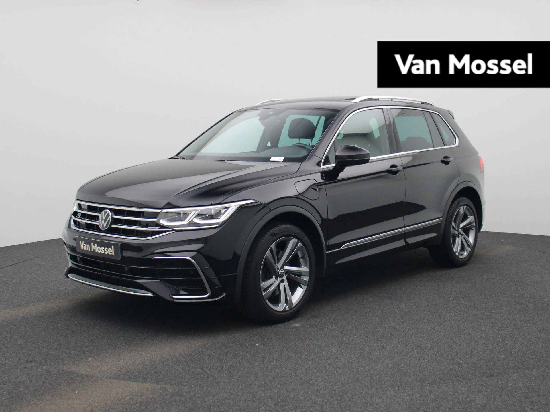 Volkswagen-Tiguan-image-0