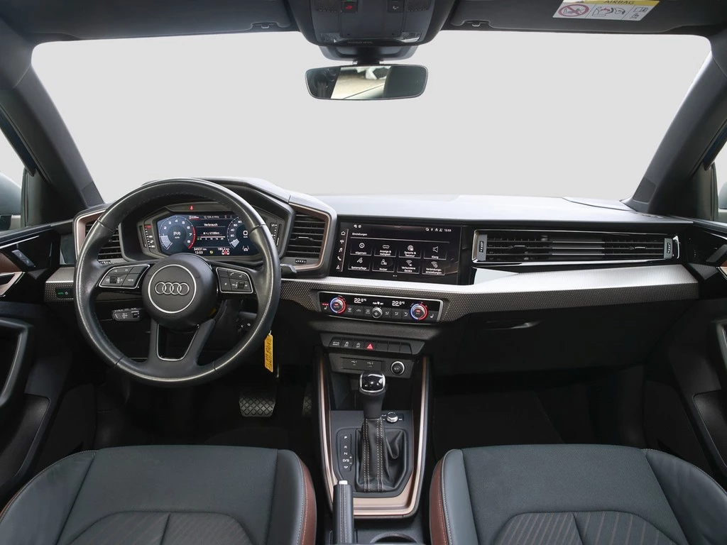 Audi A1 Sportback 40 TFSI S tronic S line LED-Sch., Navi., ACC, App-Con., 18"Alu.,
