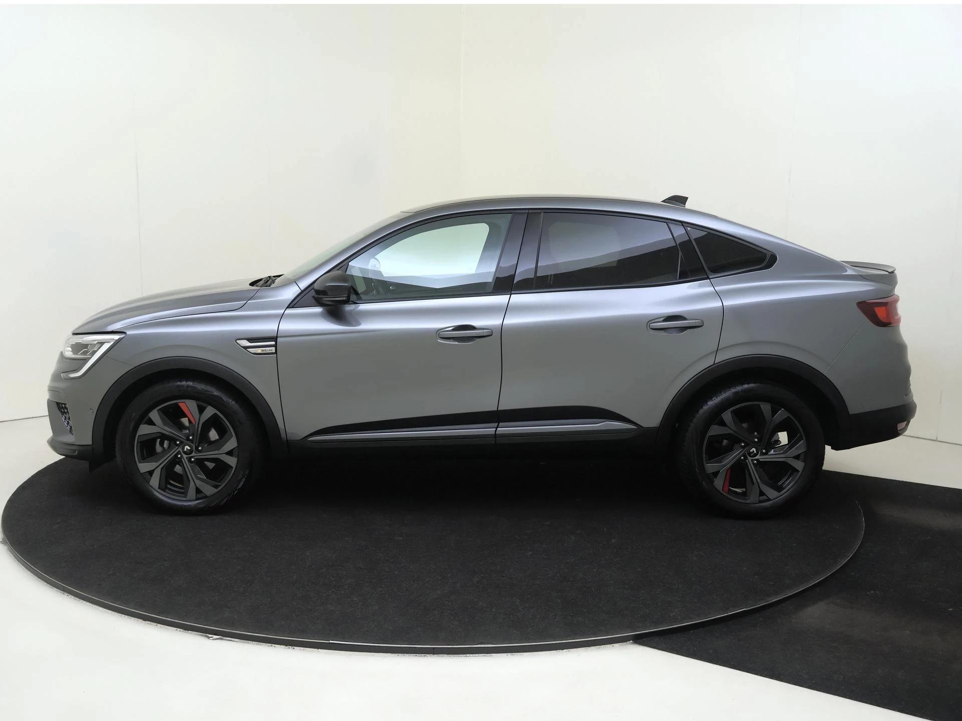 Renault-Arkana-image-7
