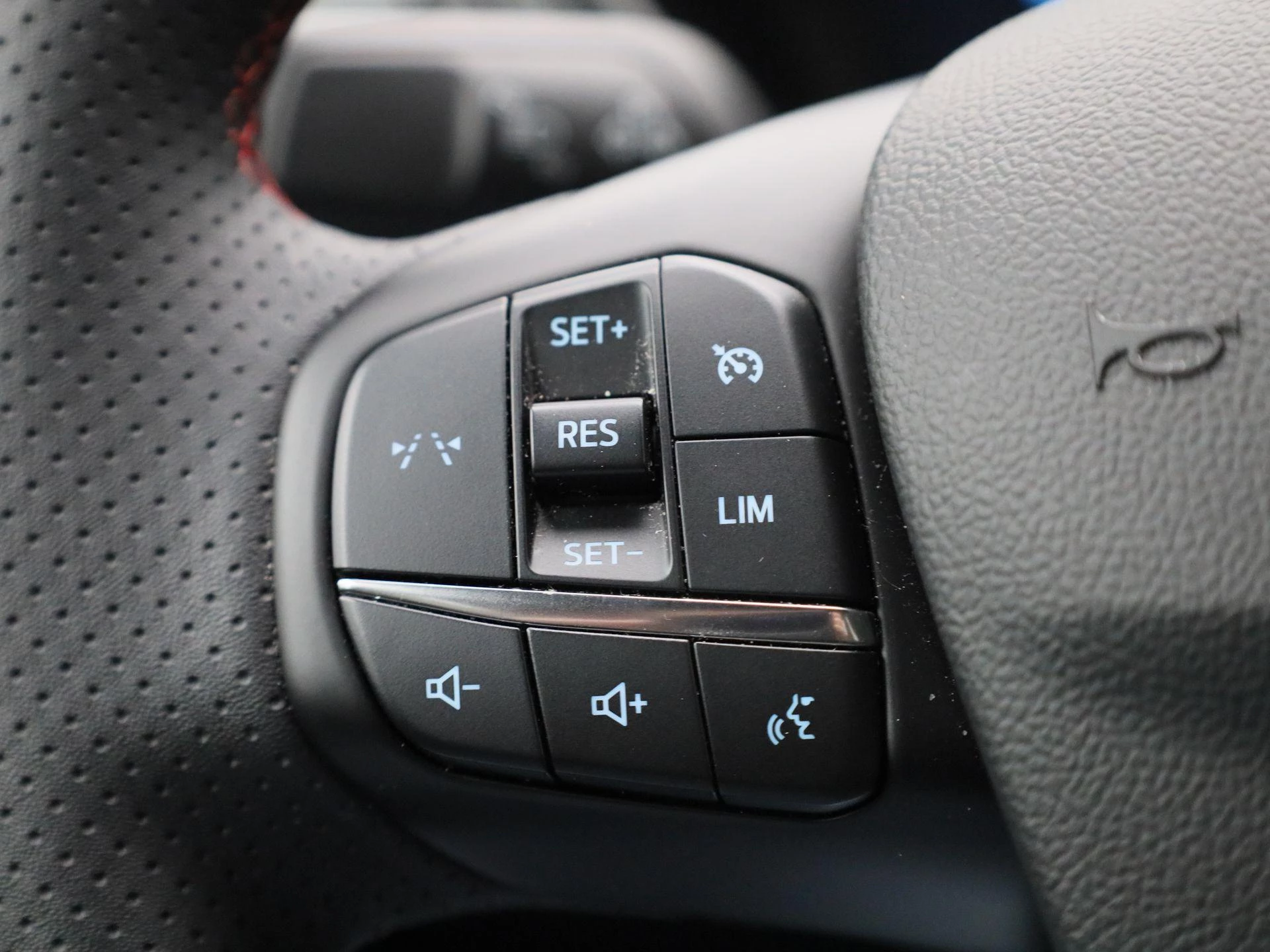 Ford-Kuga-image-16