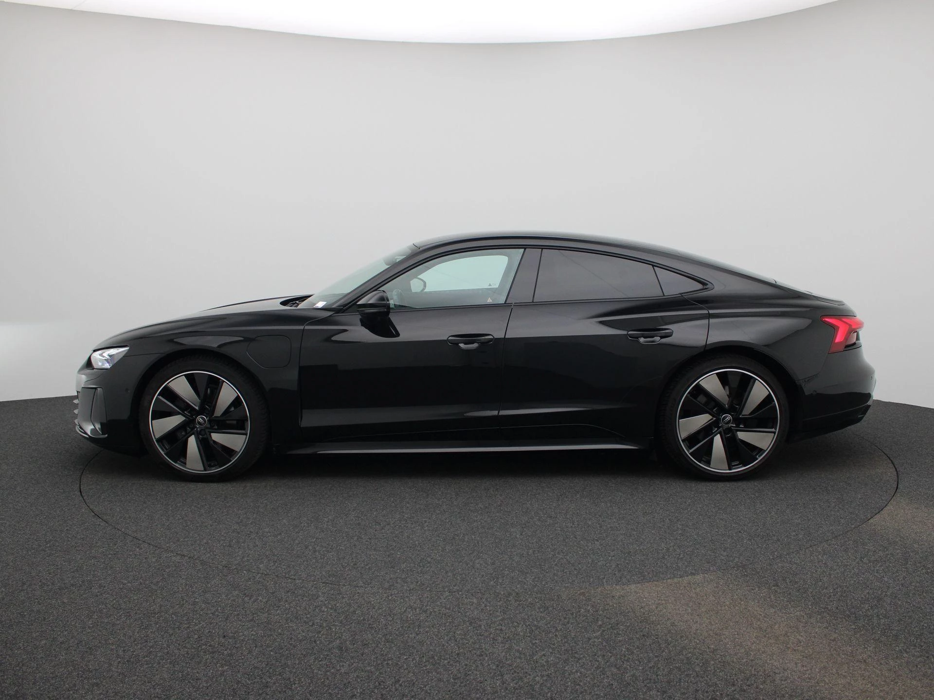 Audi e-tron GT 93 kWh 476 PK