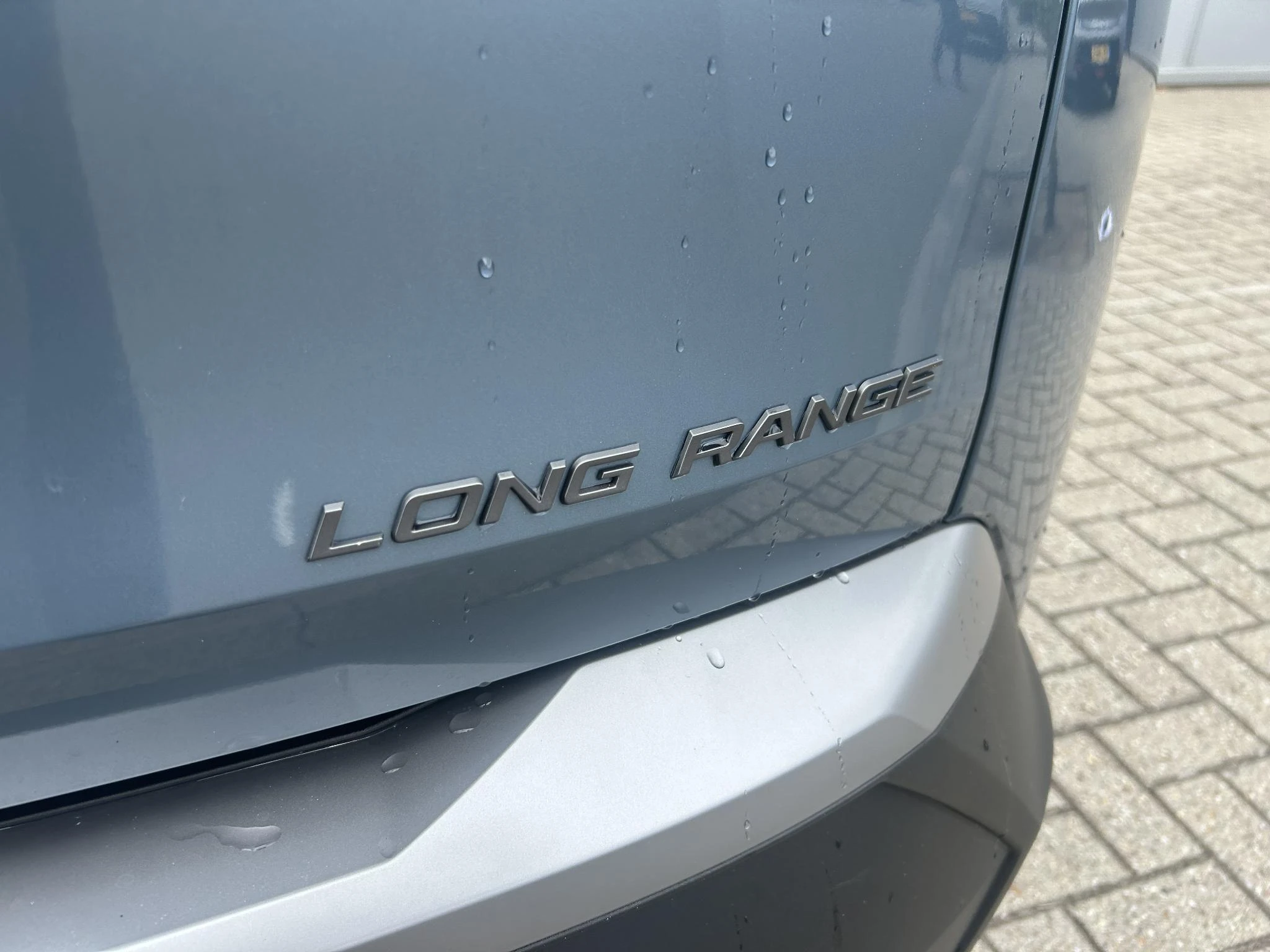 Peugeot-e-5008-image-9