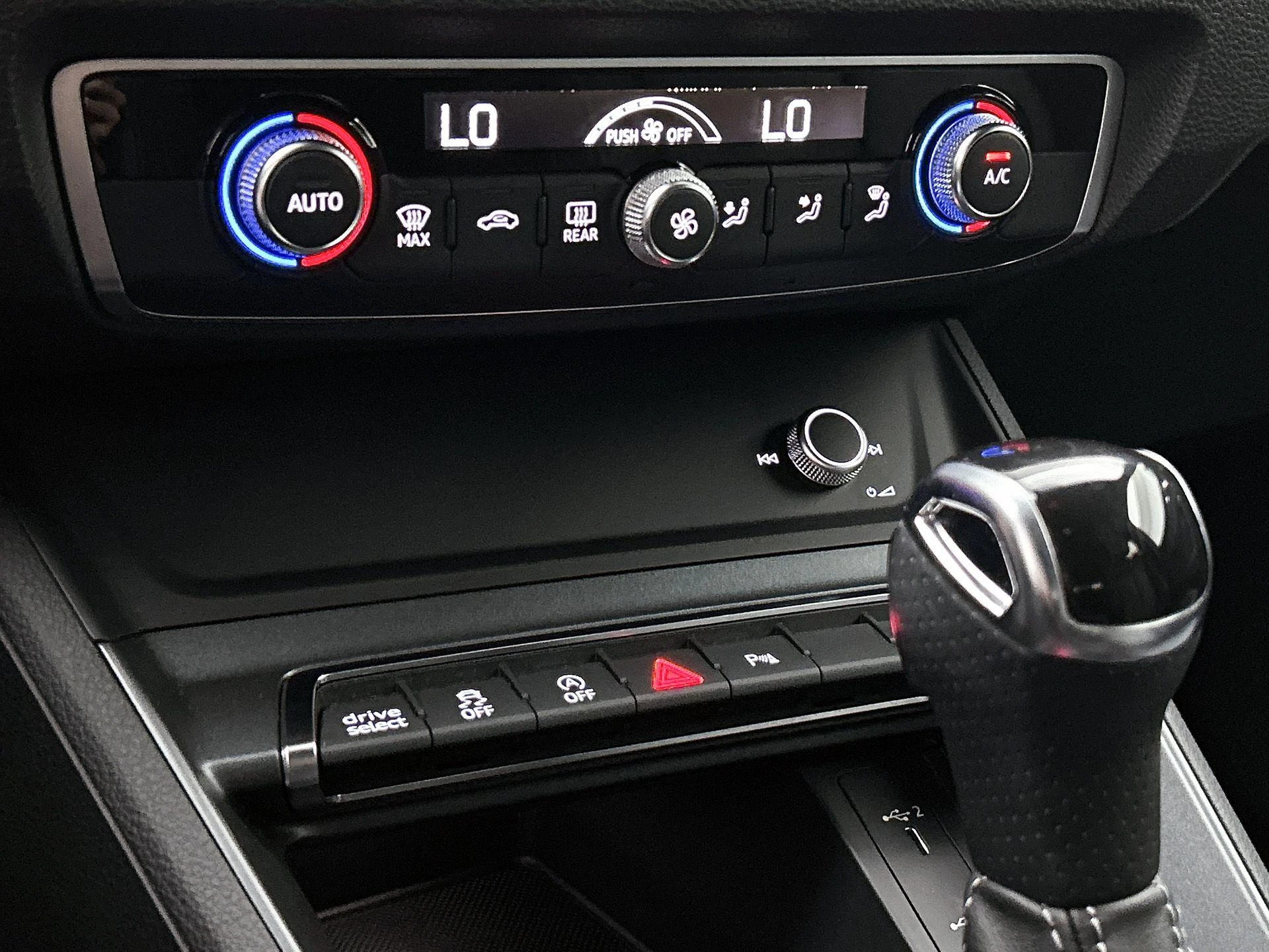 Audi-Q3-image-25