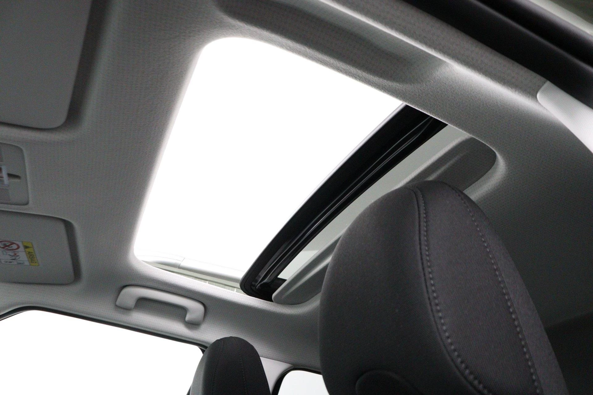Hyundai-Inster-image-37