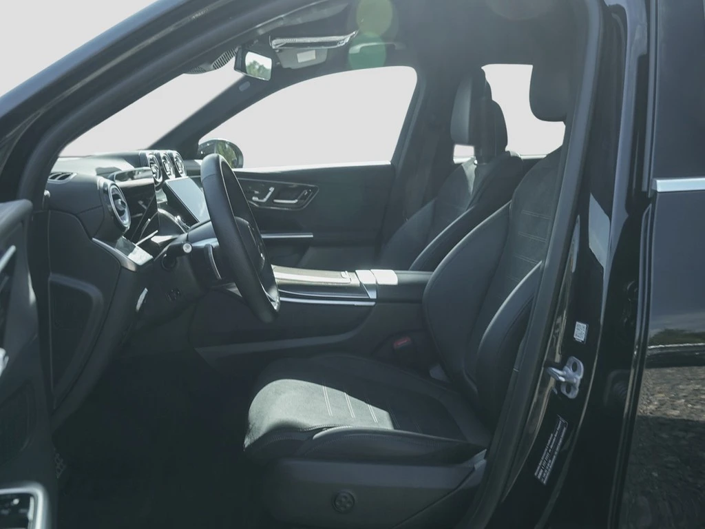 Mercedes-Benz-GLC-image-17