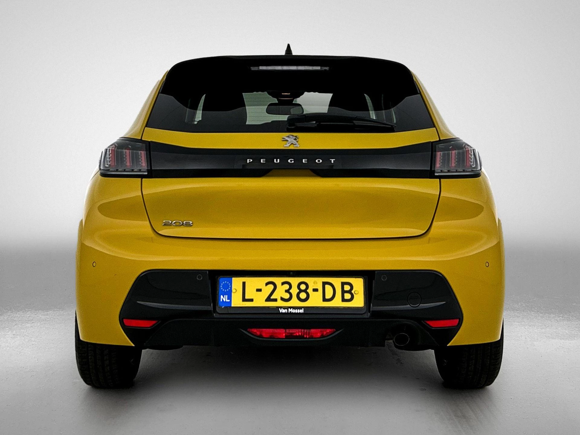 Peugeot-208-image-2