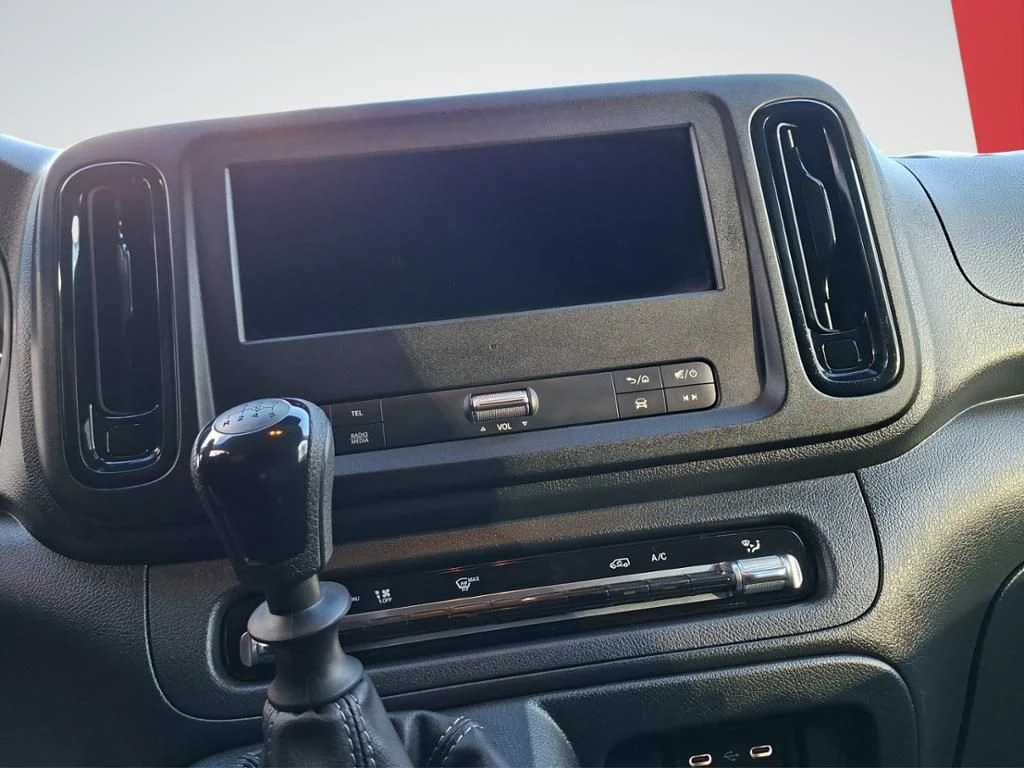 Mercedes-Benz-Vito 116-image-15