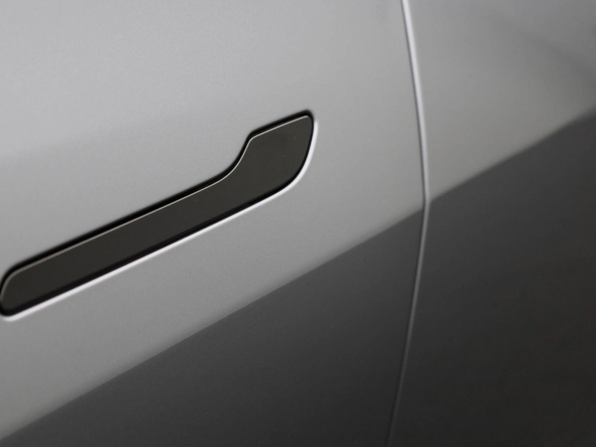 Tesla-Model Y-image-19
