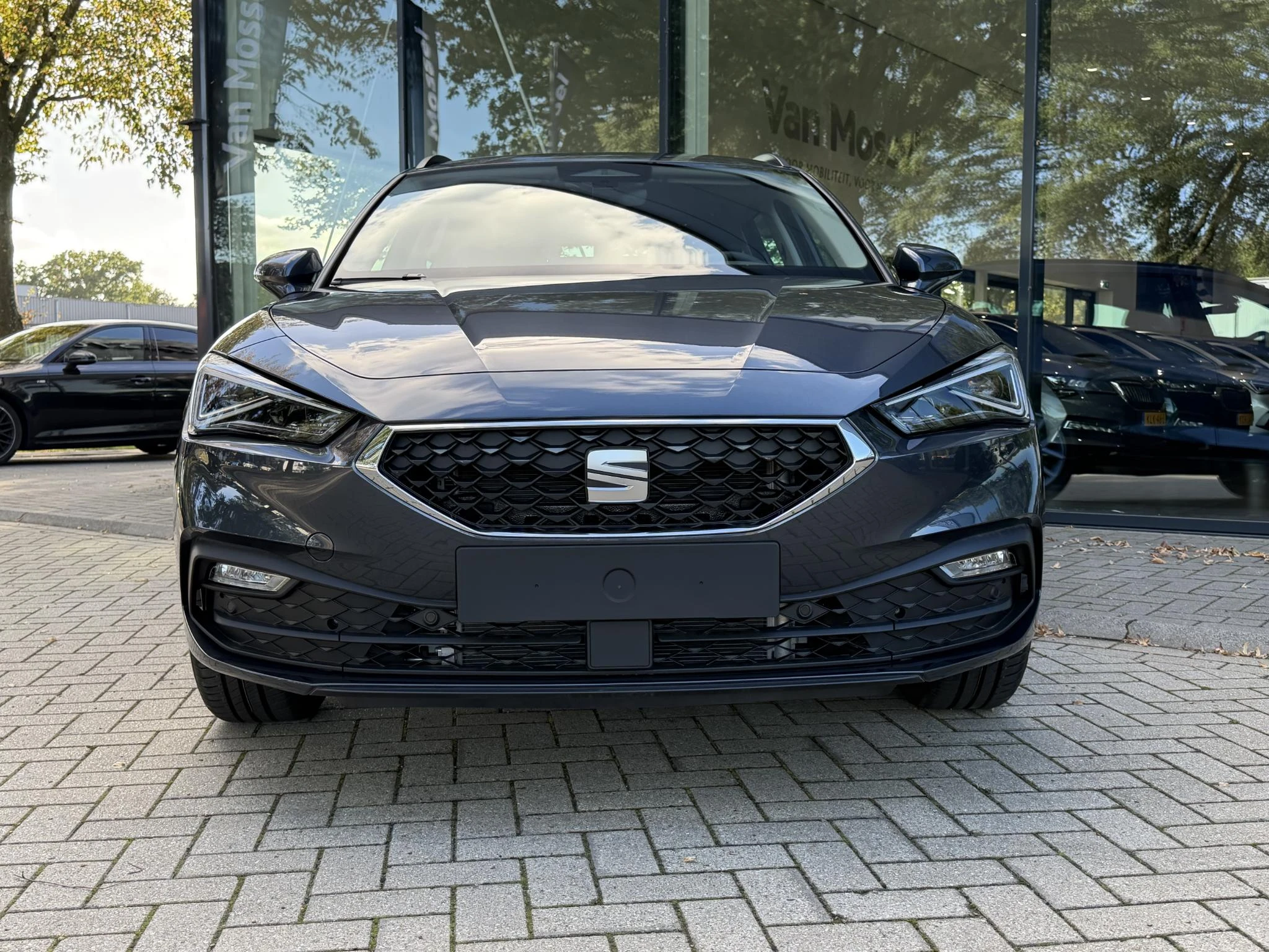 SEAT-Leon-image-1
