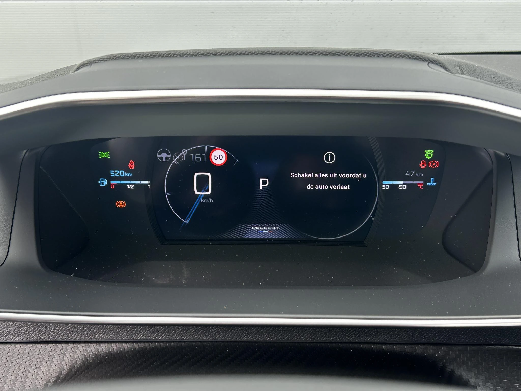 Peugeot-208-image-13