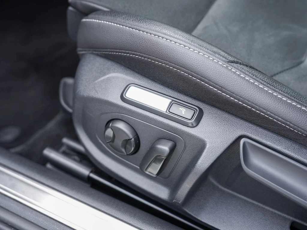 Volkswagen-Arteon-image-17