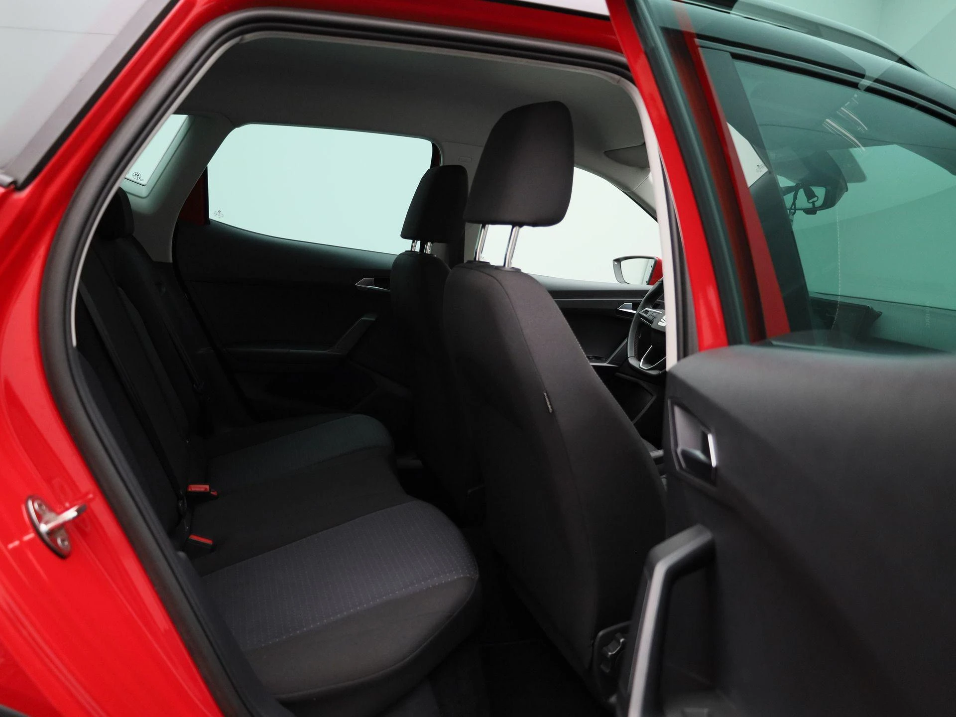 SEAT-Arona-image-33