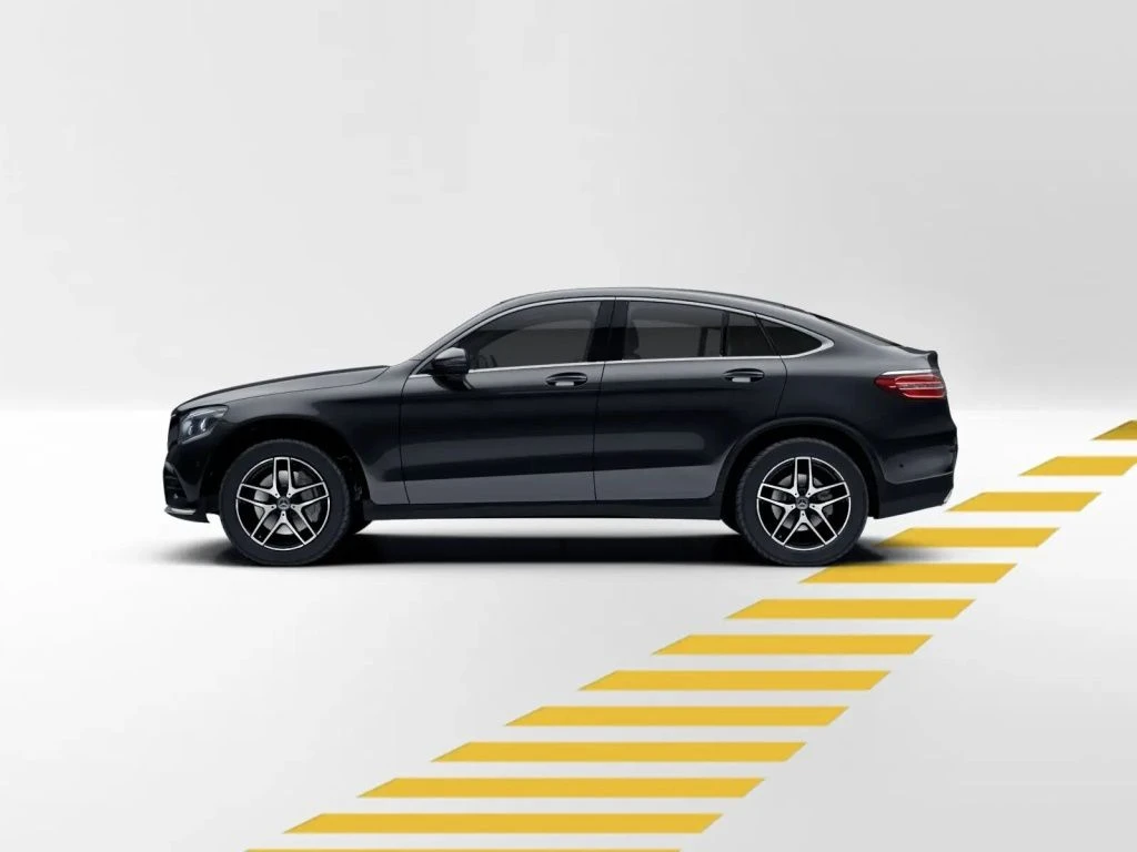 Mercedes-Benz-GLC 220 d-image-2