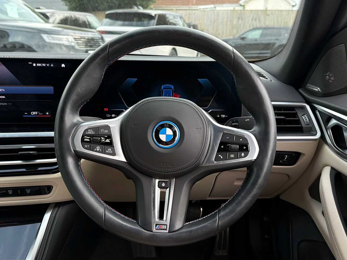 BMW i4, image 9